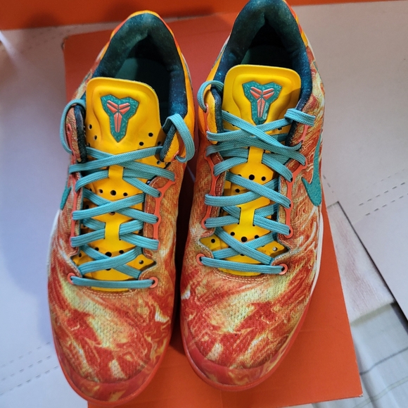 Kobe 8 System Area 72 Allstars, Nike, size 6.5y, used, not in original box - Picture 3 of 8